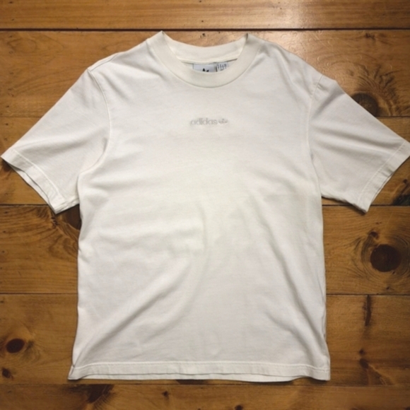 Adidas Oversized T-shirt - Picture 1 of 6